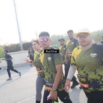Runner Photo 6887064