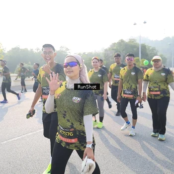 Runner Photo 6887085