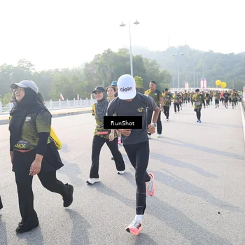Runner Photo 6887146