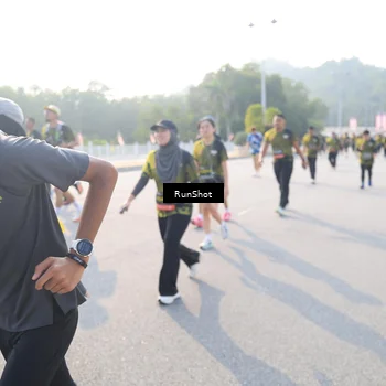Runner Photo 6887161