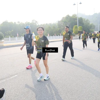 Runner Photo 6887180