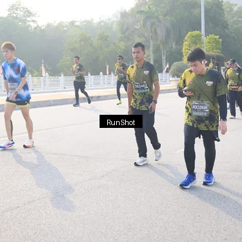 Runner Photo 6887212