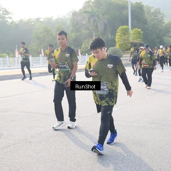 Runner Photo 6887216
