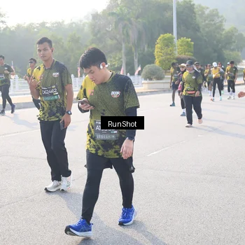 Runner Photo 6887223