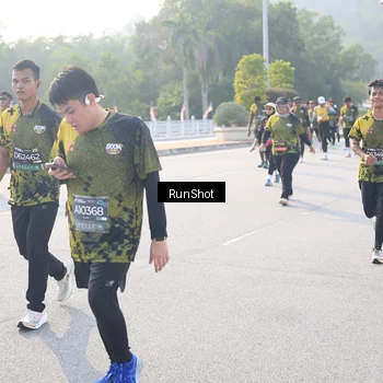 Runner Photo 6887231