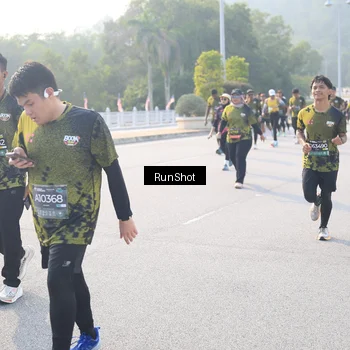 Runner Photo 6887236