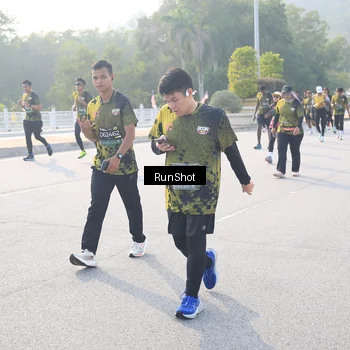 Runner Photo 6887237