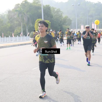 Runner Photo 6887242