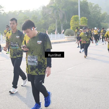 Runner Photo 6887246