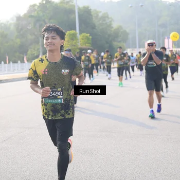 Runner Photo 6887254