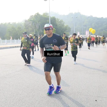 Runner Photo 6887264