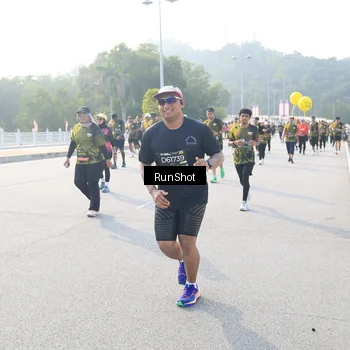 Runner Photo 6887272