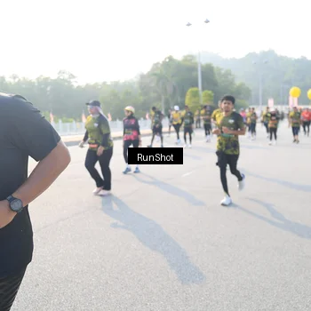 Runner Photo 6887285