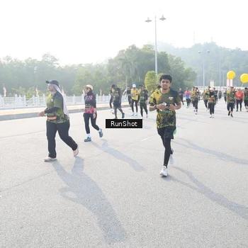 Runner Photo 6887294