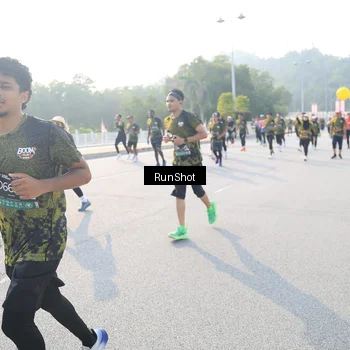 Runner Photo 6887307