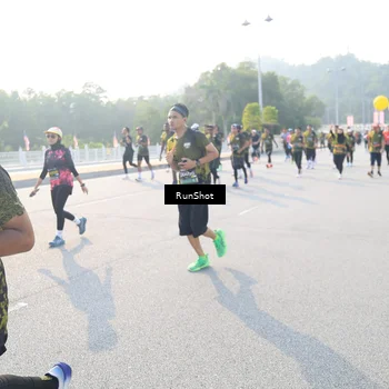 Runner Photo 6887314