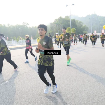 Runner Photo 6887321