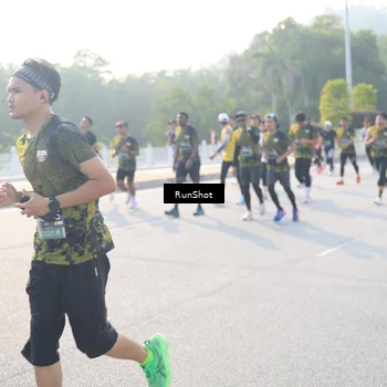 Runner Photo 6887324