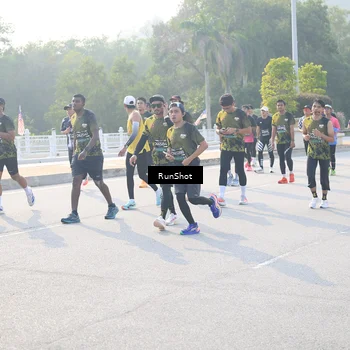 Runner Photo 6887329