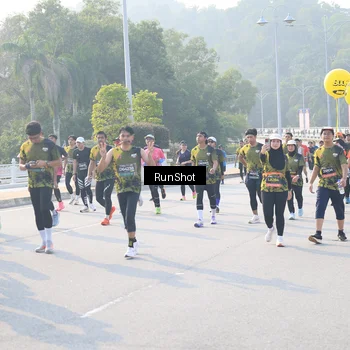 Runner Photo 6887347