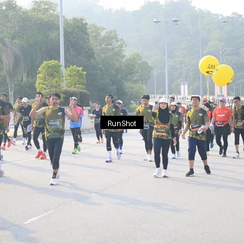 Runner Photo 6887348