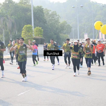 Runner Photo 6887349