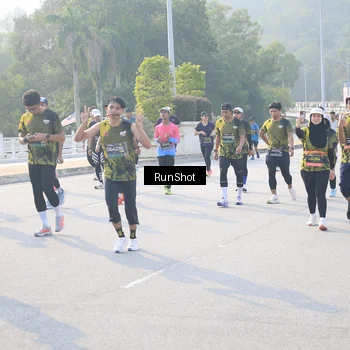 Runner Photo 6887357
