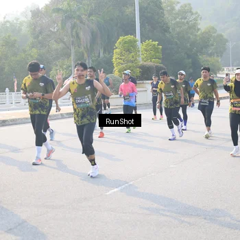 Runner Photo 6887360