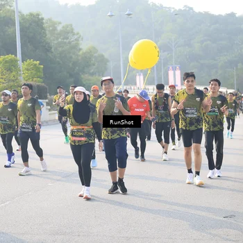 Runner Photo 6887405