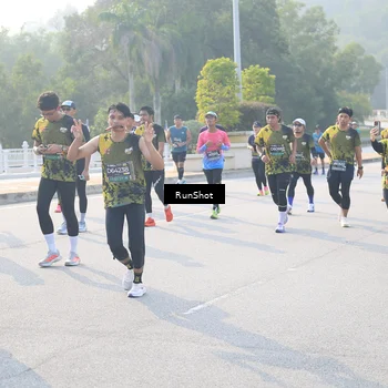 Runner Photo 6887409