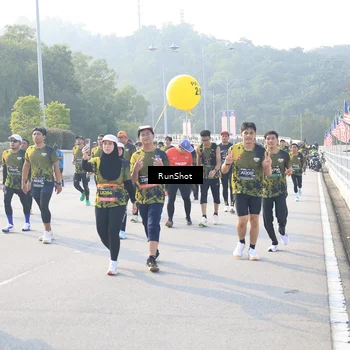 Runner Photo 6887416