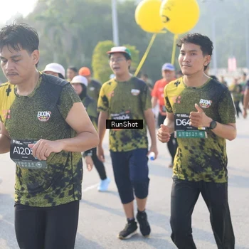 Runner Photo 6887480