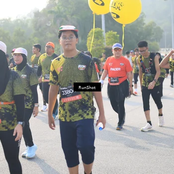 Runner Photo 6887500