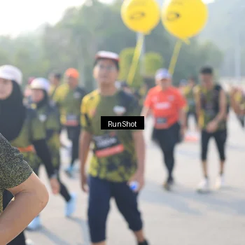 Runner Photo 6887502