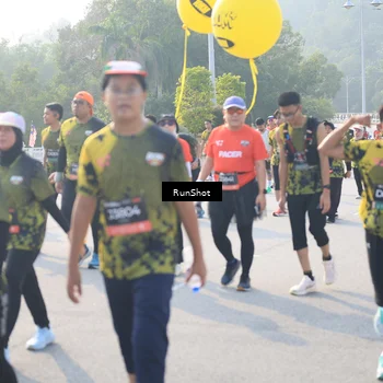 Runner Photo 6887512
