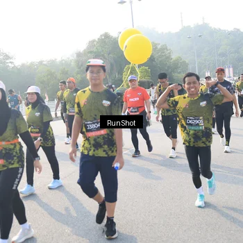 Runner Photo 6887515
