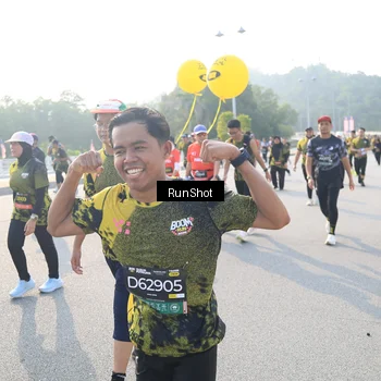 Runner Photo 6887516