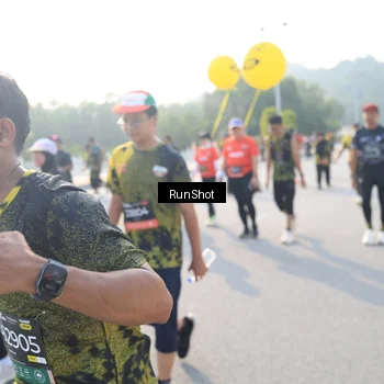 Runner Photo 6887527