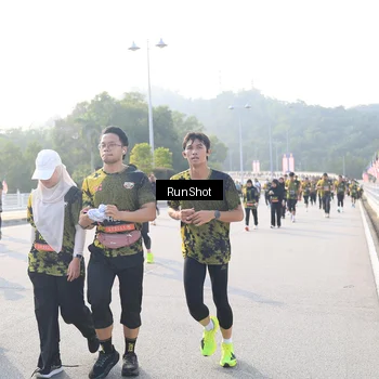 Runner Photo 6887614