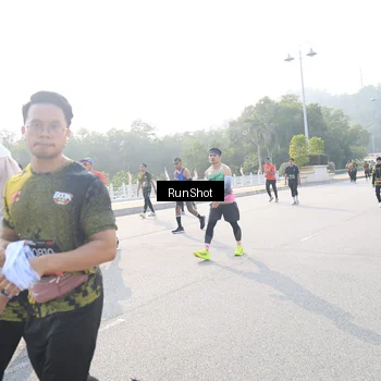 Runner Photo 6887639