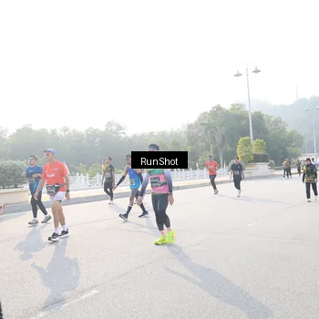 Runner Photo 6887640