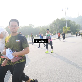 Runner Photo 6887643