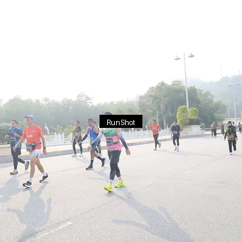Runner Photo 6887646