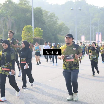 Runner Photo 6887723
