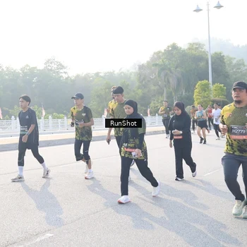 Runner Photo 6887744