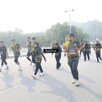 Runner Photo 6887754