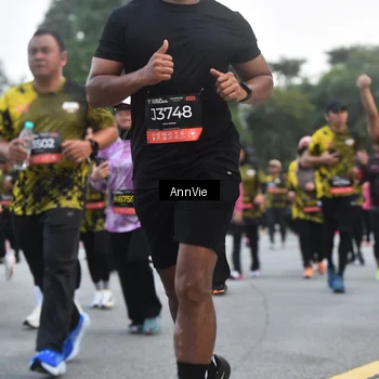 Runner Photo 6888214
