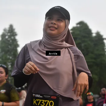 Runner Photo 6888277