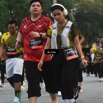 Runner Photo 6888359