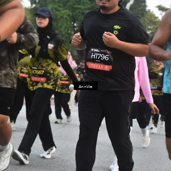 Runner Photo 6888431